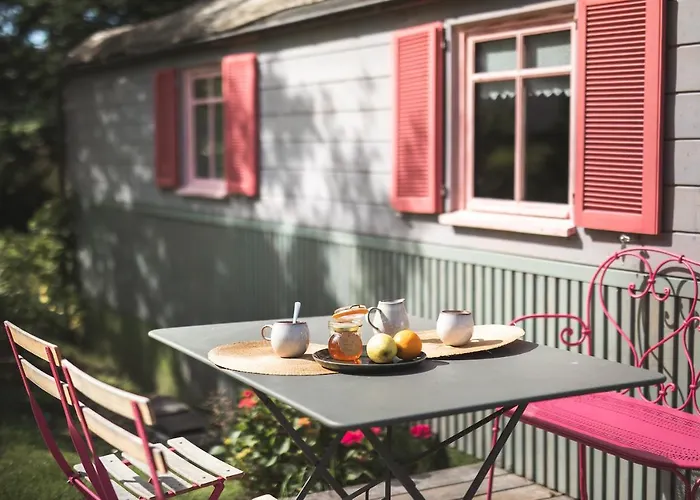 Locations - Domaine Le Coq Enchante Vakantiehuis Cambremer